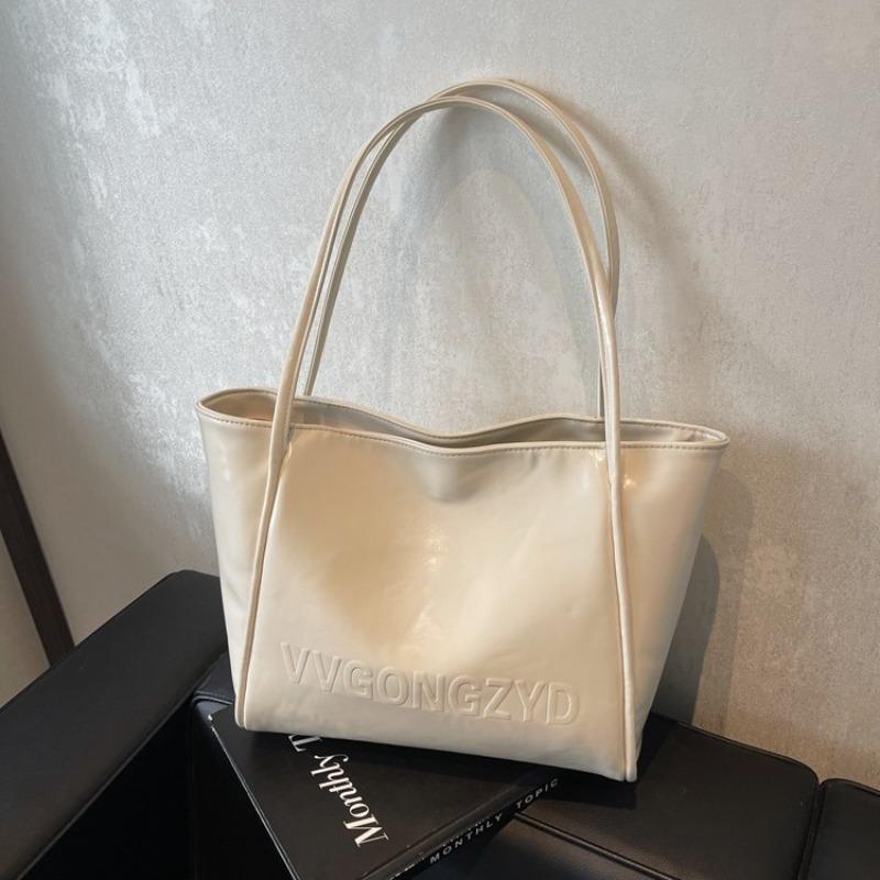 Large-capacity bag women's autumn and winter retro versatile new simple shoulder bag fashionable commuter tote bag