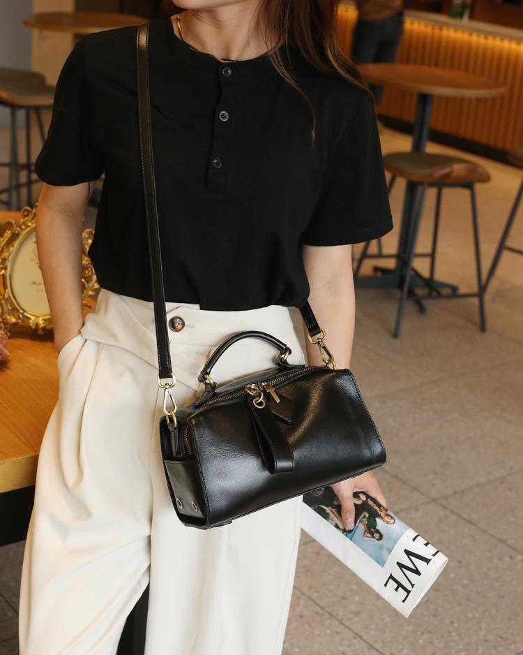 2025 Spring/Summer Women's Large-Capacity Retro Boston Square Bag - Soft Leather Crossbody Shoulder Bag