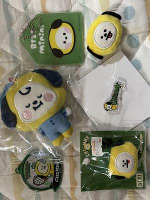 [USED] Jimmy Bt21 BTS Jimin Pin Badge Mascot Key Chain