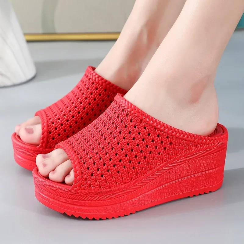 Fashion Women Shoes 2024 New Slippers High Heel Slippers Women Summer Sandals Wedge Women Sandals Thick Soled Casual Shoes PVC Material