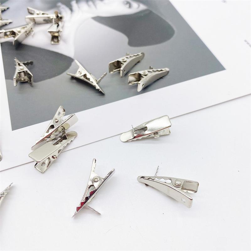 

Маленький зажим-крокодил для рождественских украшений, ювелирных аксессуаров и подарочных украшений