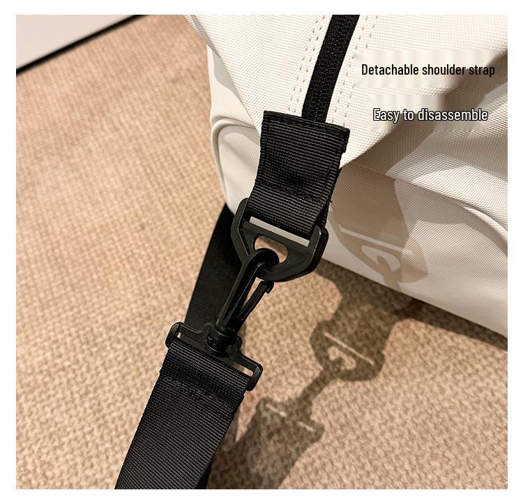 Water-Resistant Unisex Travel Duffle: Large Capacity, Lightweight Gym Bag