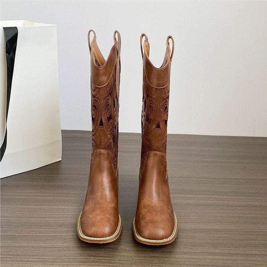 Botas Western Cowboy Bordadas de Couro Macio Femininas - Marrom Retrô Cano Médio Estilo Deserto de Verão (2025)