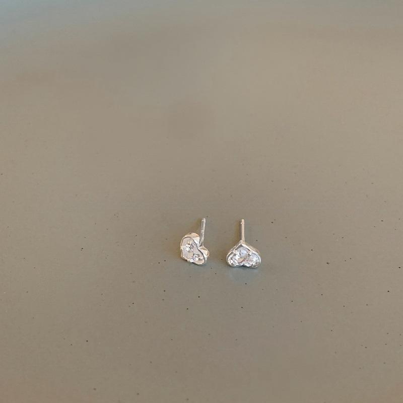 No Need To Pick Love Zircon Stud Earrings When Sleeping, Exquisite Silver Needle Earrings, Simple New Earrings.