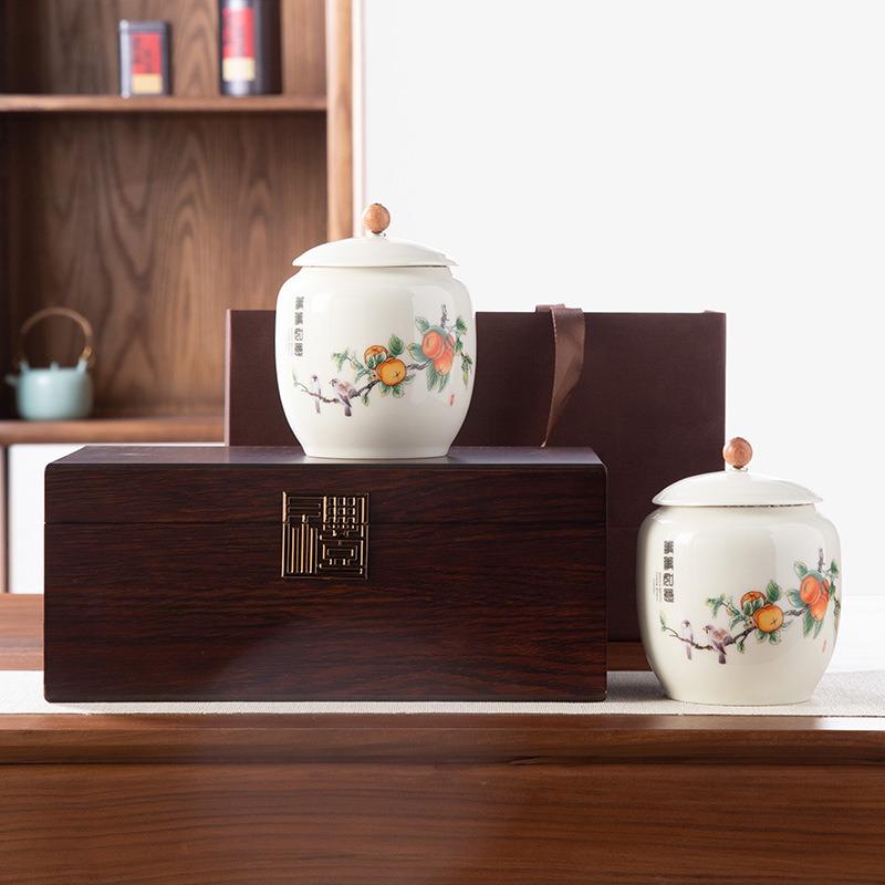 Chinese style retro ceramic blue and white tea jar, home decoration flower tea sealed storage without cross flavor