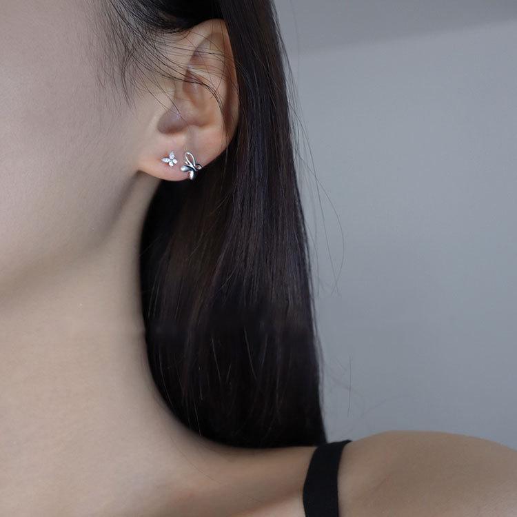 Super Exquisite Butterfly Ear Buckles Simple and Everyday Versatile Temperament