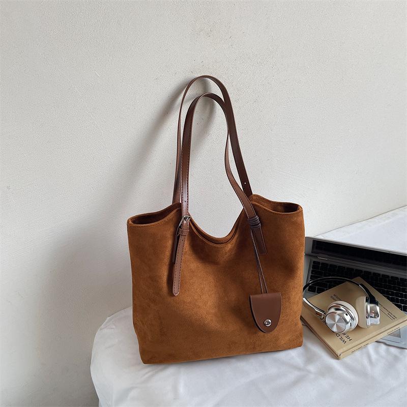 Retro Suede Underarm Bag Women's New Lazy Style Casual Tote Bag Large Capacity Commuter Shoulder Bag Tide