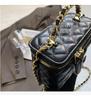 Women's 2025 Quilted Chain Bag: New Elegant Design, Autumn/Winter Trend, Versatile Crossbody Tote & Bucket Style.
