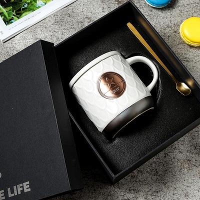 Chaxun Fish Scale Ceramic Mug with Lid & Spoon Gift Set