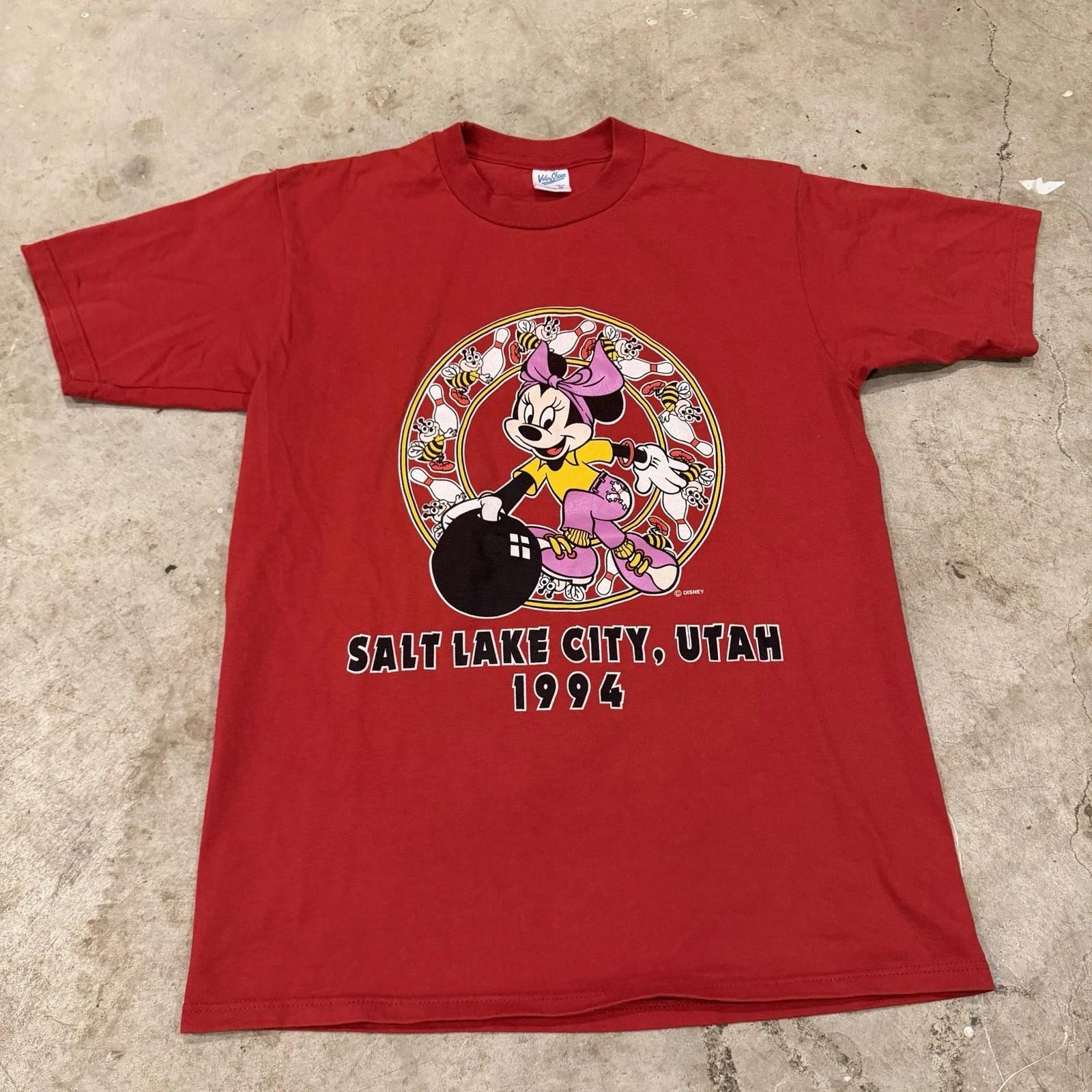 

Vintage Disney Minnie Mouse TT-Shirt Size Medium 1994 South Lake City USA Made Red 4XL