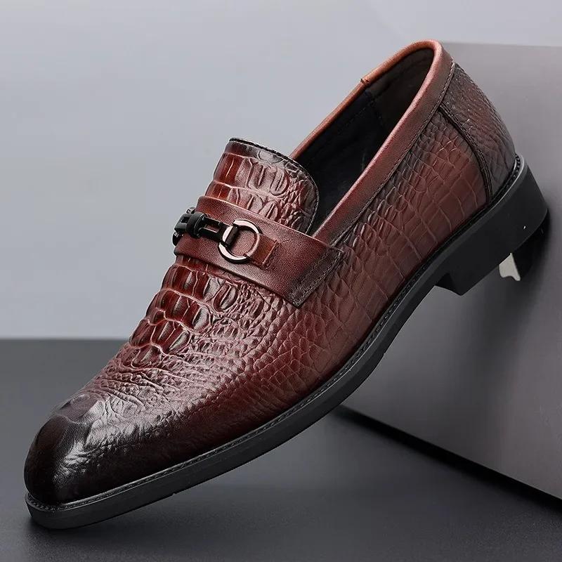 Sapatos de Casamento de Couro de Vaca Moda Primavera Outono para Homens Novos Sapatos de Luxo de Designer Masculino de Sola Macia Sapatos Sociais Masculinos de Moda Britânica