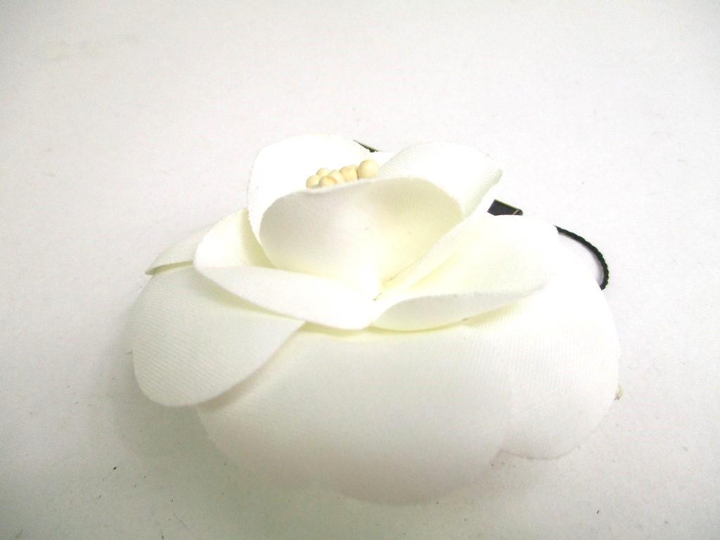 Autentická CHANEL Camelia White Canvas Corsage Brož #a432 Repasované