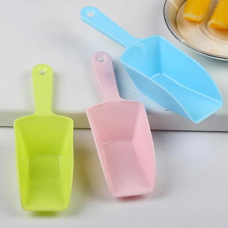 Multi-Purpose Plastic Kitchen Ice Scoops Bar Scoop for Canisters Flour Powders Dry Foods Candy Pop Corn Coffee Beans