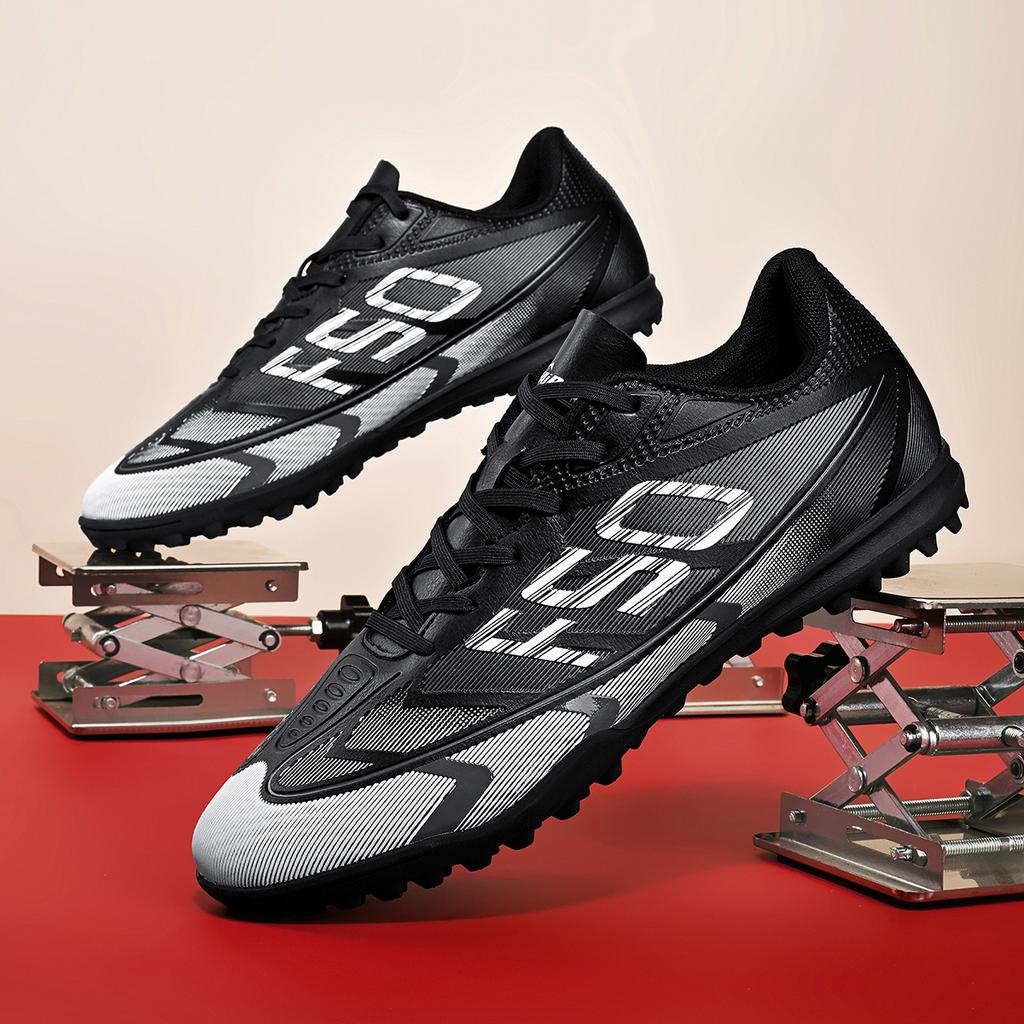 Lightweight Men's Soccer Shoes TF Nail Broken Outdoor Sports Shoes, Wear-resistant and Anti Slip