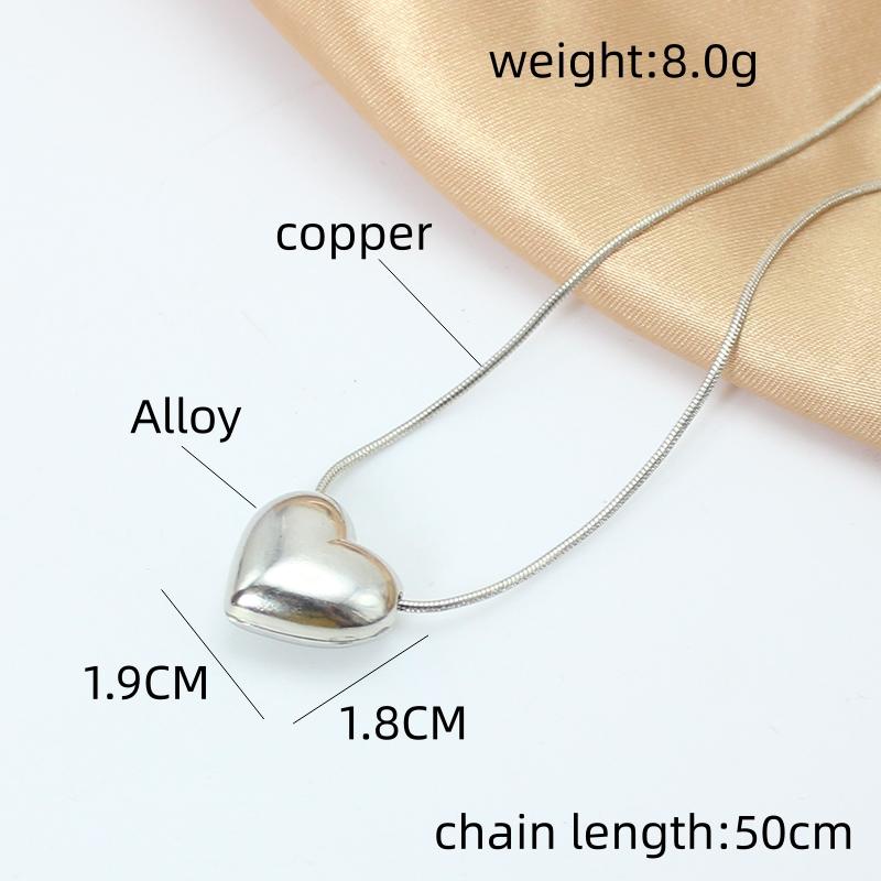 New Ladies Alloy Simple Heart Pendant Fashion Thin Chain Necklace Korean Popular Women Charm Collar Jewelry Party Gift