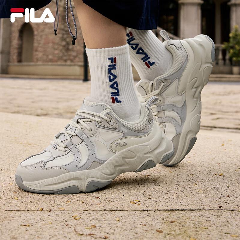 FILA Women s MARS 3 Chunky Winter Sneakers 6.5