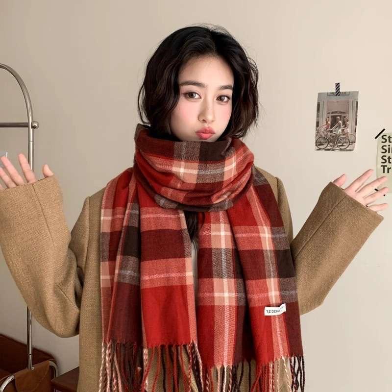 New Korean New Year's red plaid scarf for girls to keep warm in winter, couple's Christmas and holiday gift atmosphere