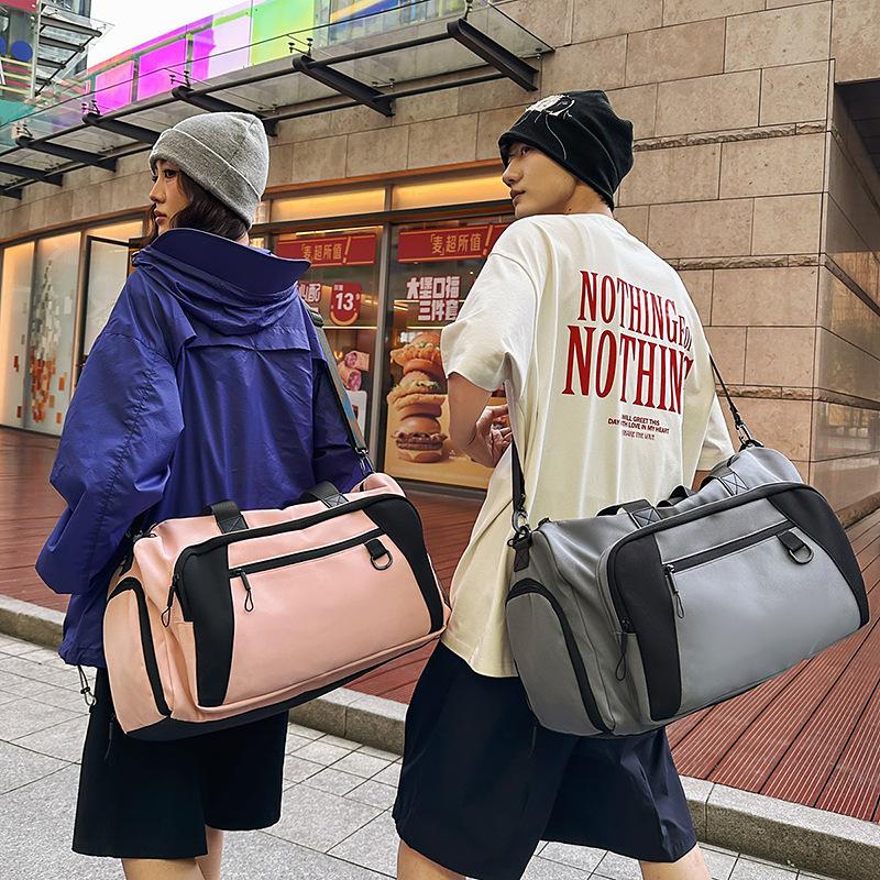 New large-capacity leisure sports fitness bag dry and wet separation storage bag simple and fashionable portable shoulder messenger bag