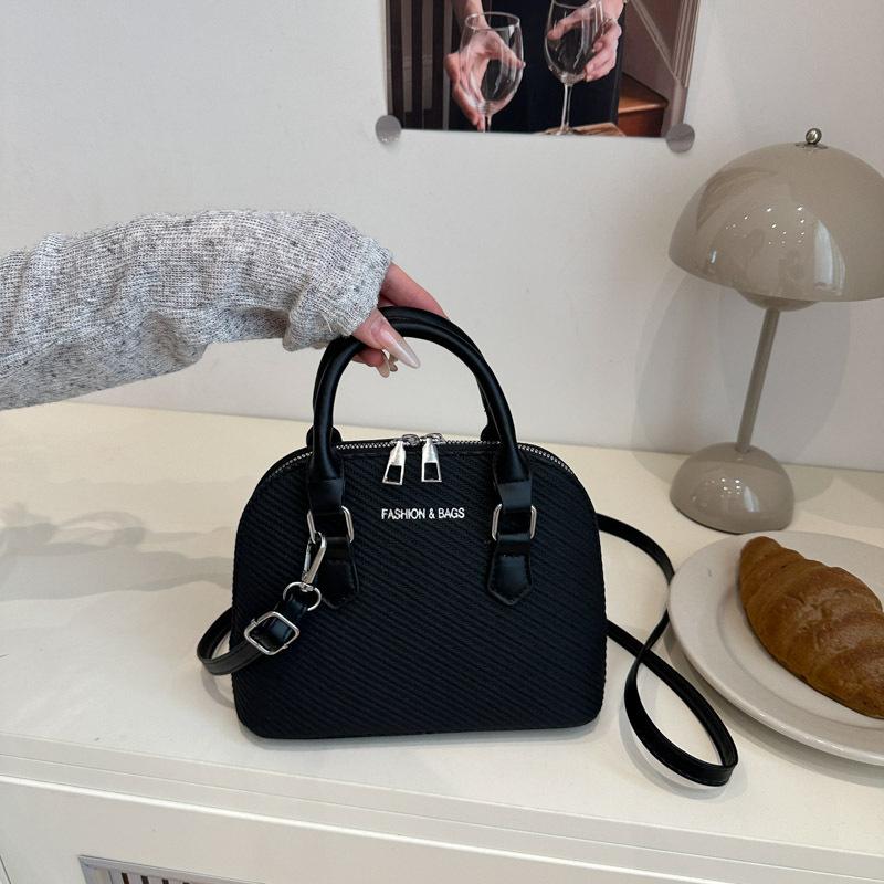 

Premium sense versatile casual foreign style bucket bag women s new trend crocodile pattern texture temperament personalized messenger bag чёрный