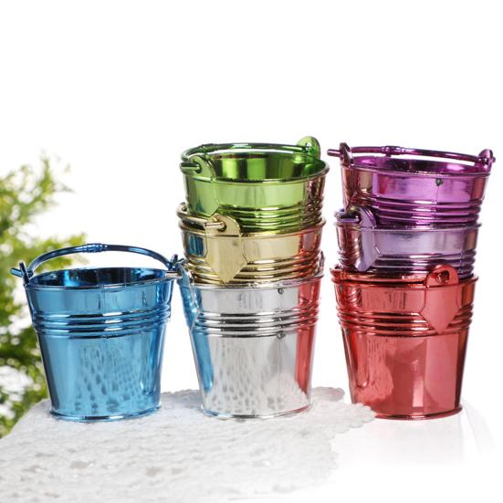 2Pcs Multi-use Anti-slid Handle Candy Storage Bucket Plastic Creative Festive Touch Snack Storage Bucket for Party