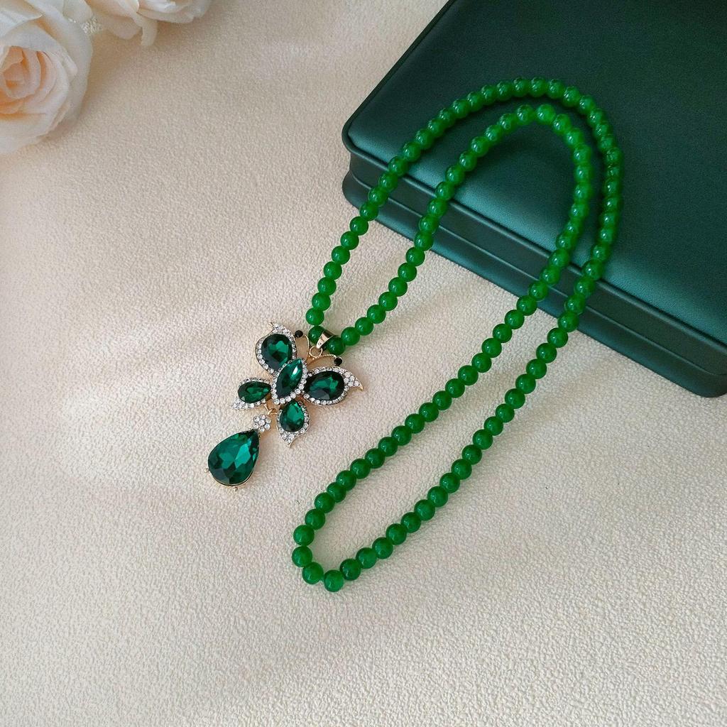 Retro Green Beaded Long Necklace: High-End Chinese Style Fall/Winter Sweater Chain