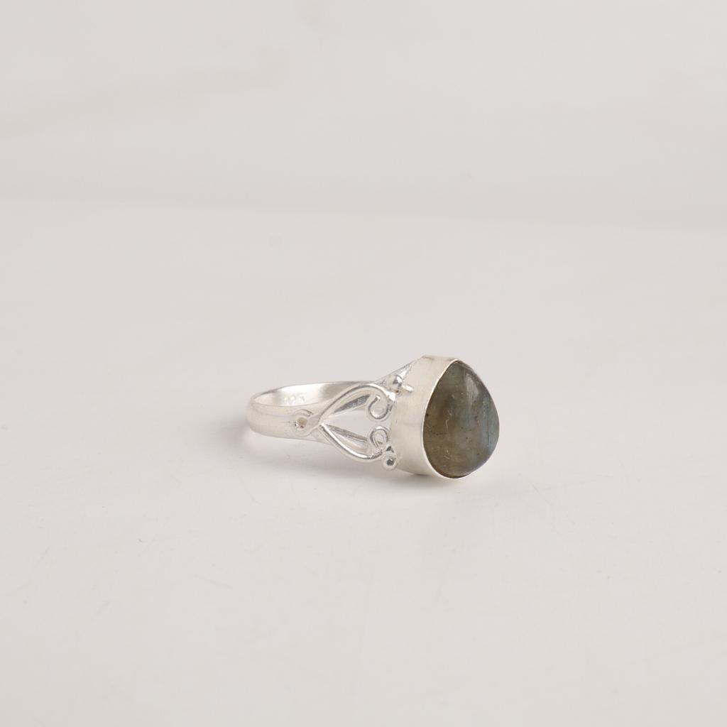 Natural Labradorite Gemstone 925 Stamped Silver Fashionable Jewelry Ring For Her RR-46-32