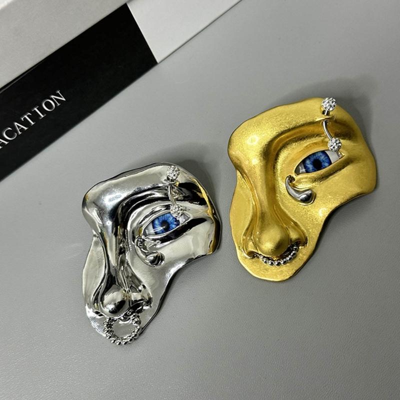 Exaggerated Vintage Half Face Brooch Alloy Pin Fashion Coat Brooch Lapel Pin Orcs Mask Brooch Clothing Pin Jewelry