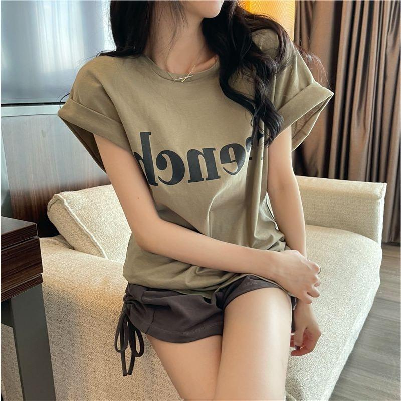 Loose-fit Short-sleeved T-shirt for Women New Summer Design Retro-inspired Student-style Milk-coloured Top Trendy