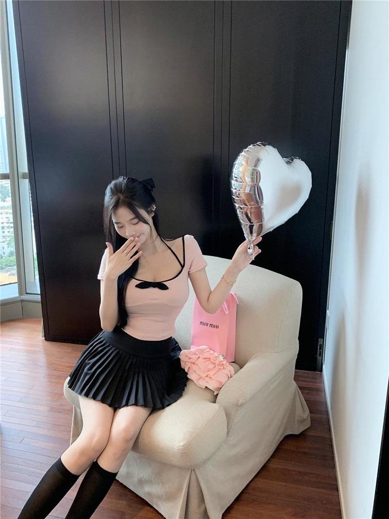 Women's Sexy U-Neck Short-Sleeve Low-Cut Bow T-Shirt