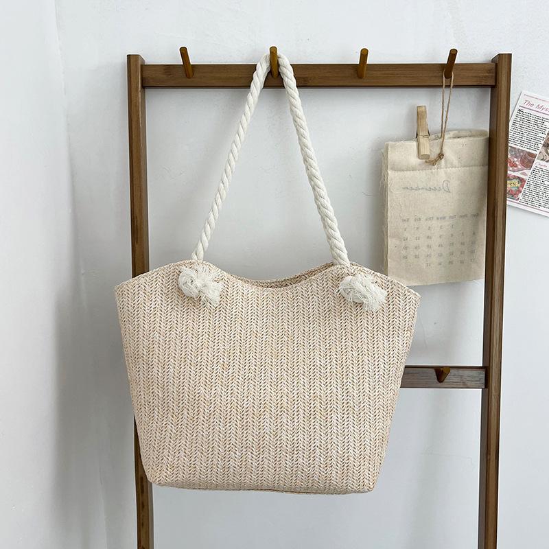 Trendy Personalized Shoulder Bag with Ample Space for Leisure and