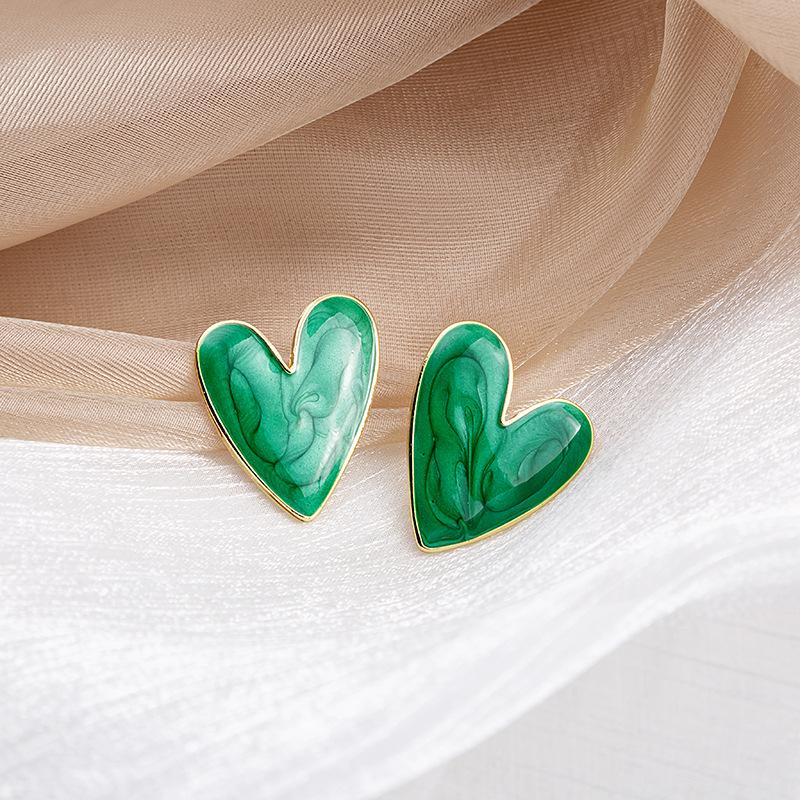 Silver Needle Heart Earrings: European & American Design, Cold Style, Exaggerated Fashion, Irregular Heart, Women’s Ear Jewelry
