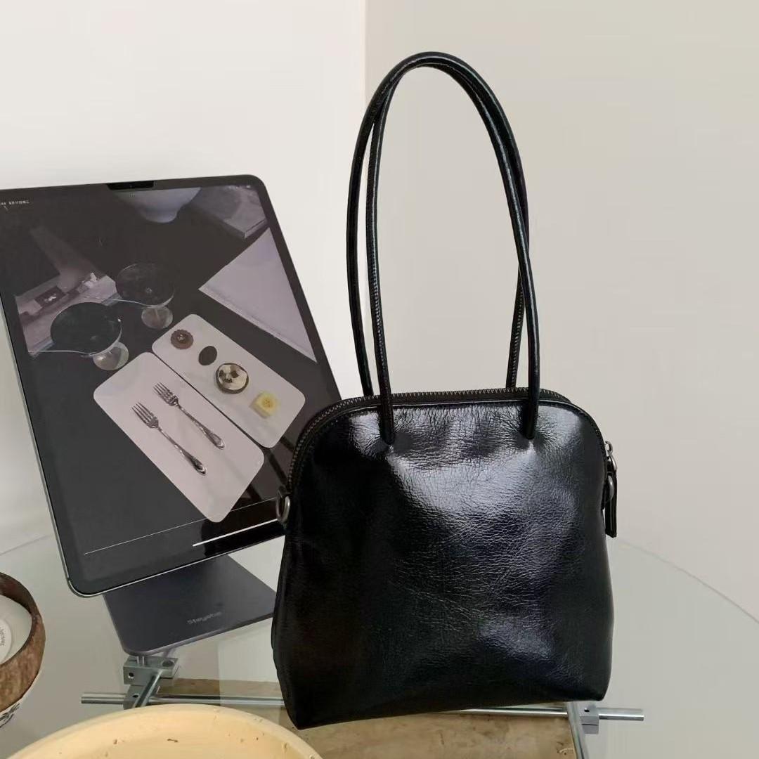 

Sheepskin Top Layer Cowhide Tote Bag 2025 And Simple Underarm High-end Handbag Women s Bag 20x7.5x19cm чёрный