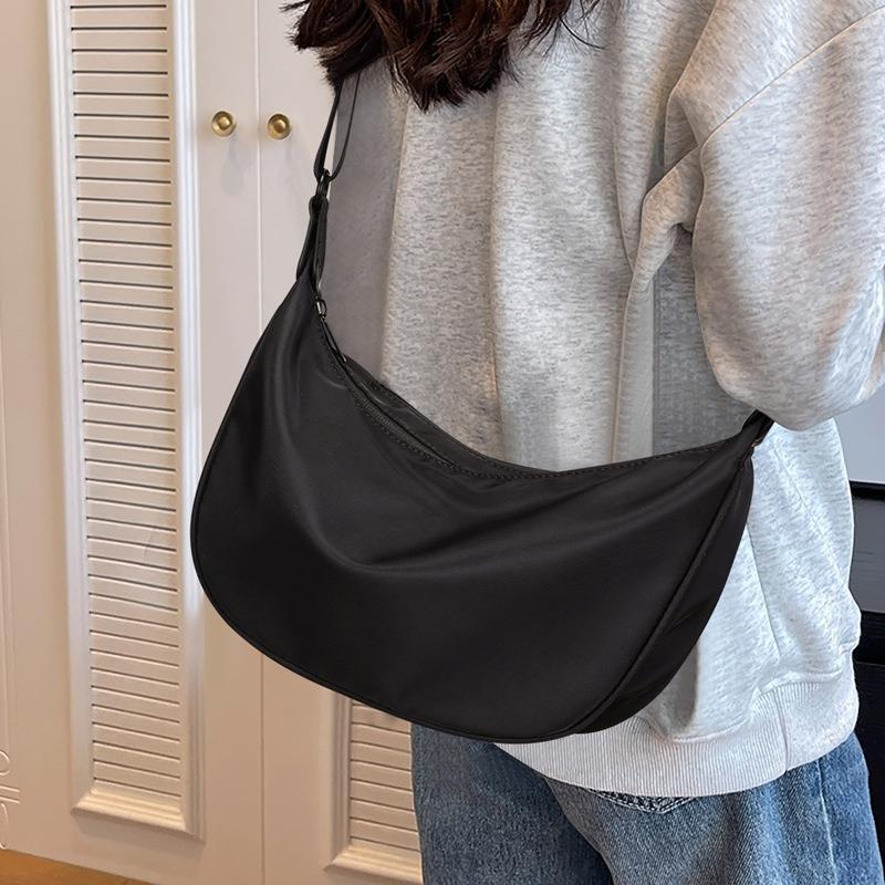 Bags New Autumn and Winter Canvas Bags One Shoulder Women's Bags Underarm Bags Large Capacity Messenger Casual Breast Bags Luggage