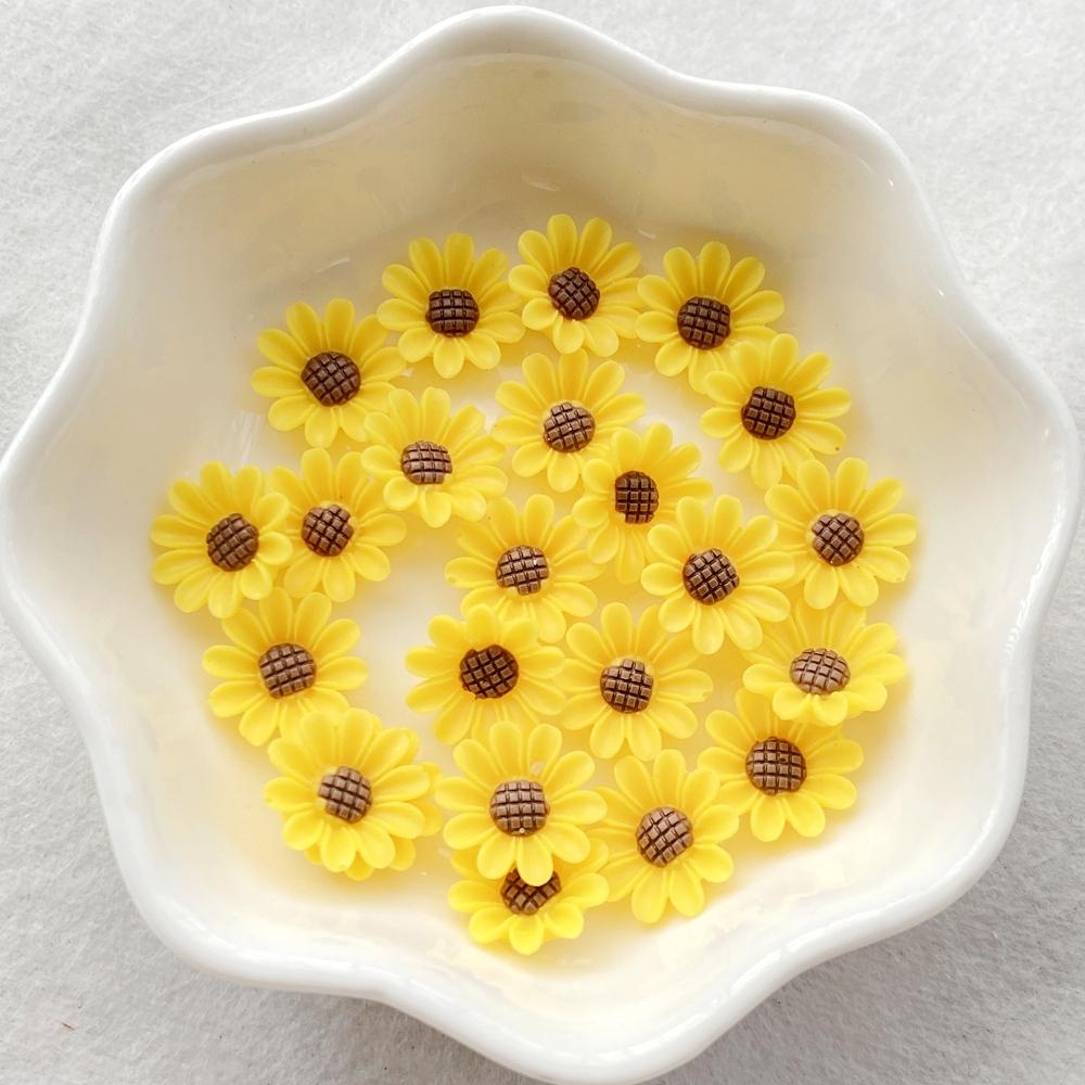 50Pcs New Mixed Nail Art Resin Yellow Chrysanthemums Designer Charms Rhinestones DIY Craft For Nail 3D Decorations