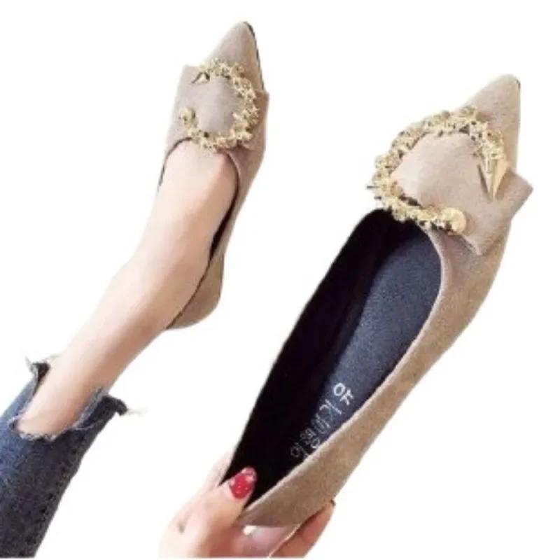 Low Heel Shoes 2024 Spring New Women Bean Shoes Shallow Mouth Pointed Toe Pullover Flat Bottom Shoes