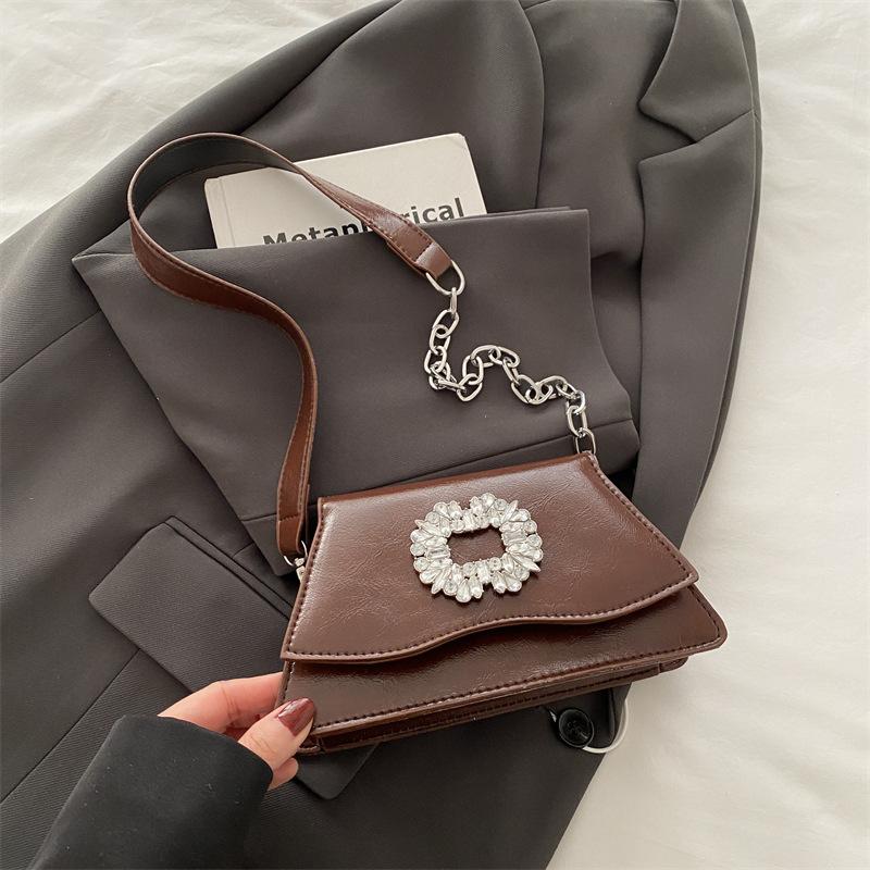 This year's popular fashion diamond-encrusted handheld small square bag for women's 2025 spring new light luxury foreign style shoulder bag messenger