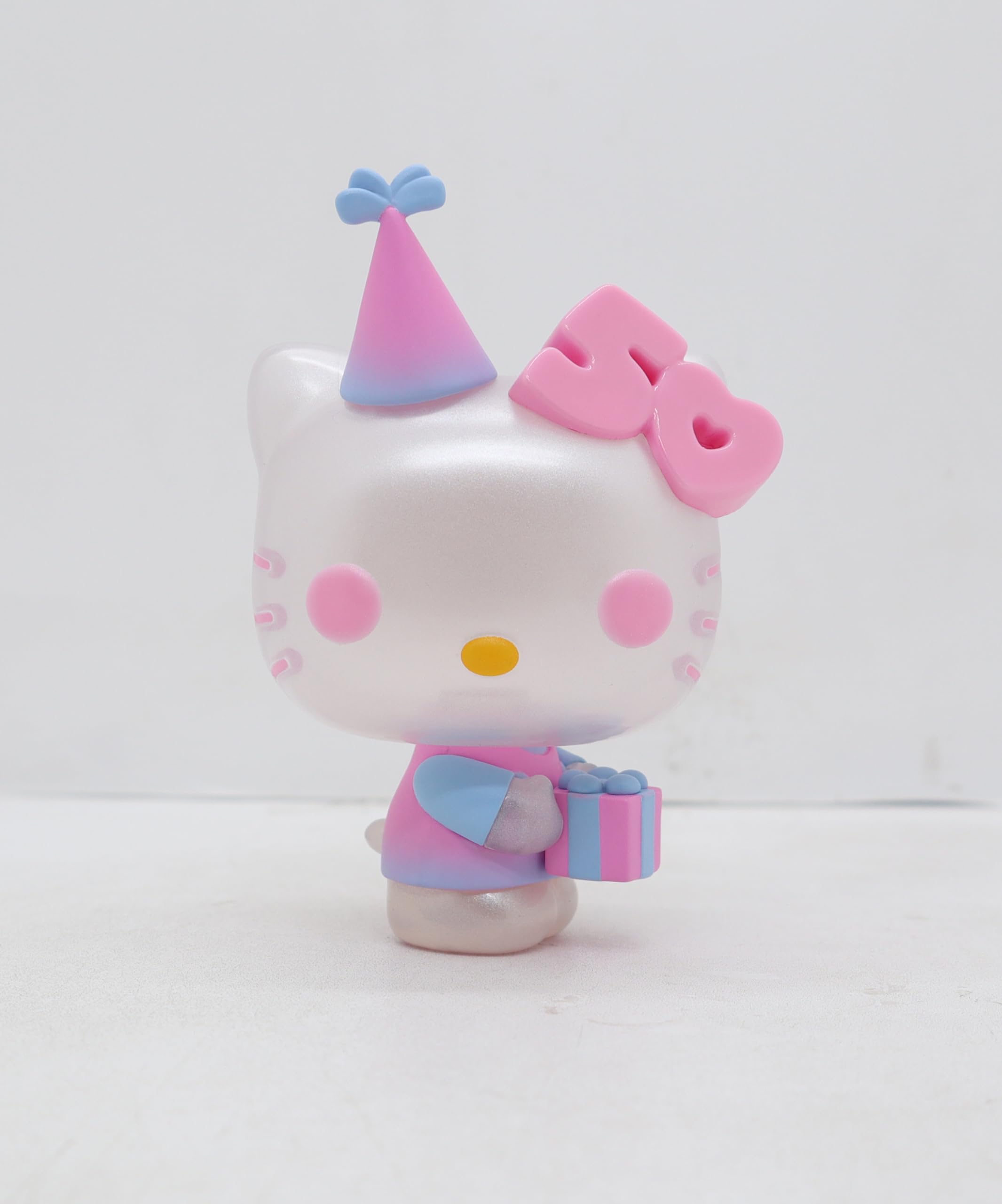

Sanrio Hello Kitty Sanrio с подарочной фигуркой Hello Kitty в честь 50-летия Funko Sanrio Funko POP! [Азия Лимитед]