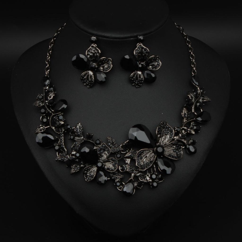 2026 Fashion European and American Gemstones Flower Crystal Necklace Earrings Set Banquet Dress Bridal Women's Jewelry