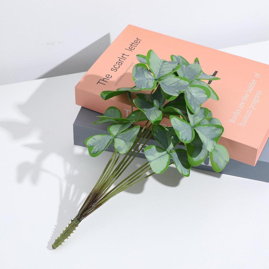 IMIKEYA Artificial Shamrock Clovers Plants Simulated Green Plants - St Patricks Day Lifelike Greenery Bouquets Floral Stems Bonsai for Irish Party