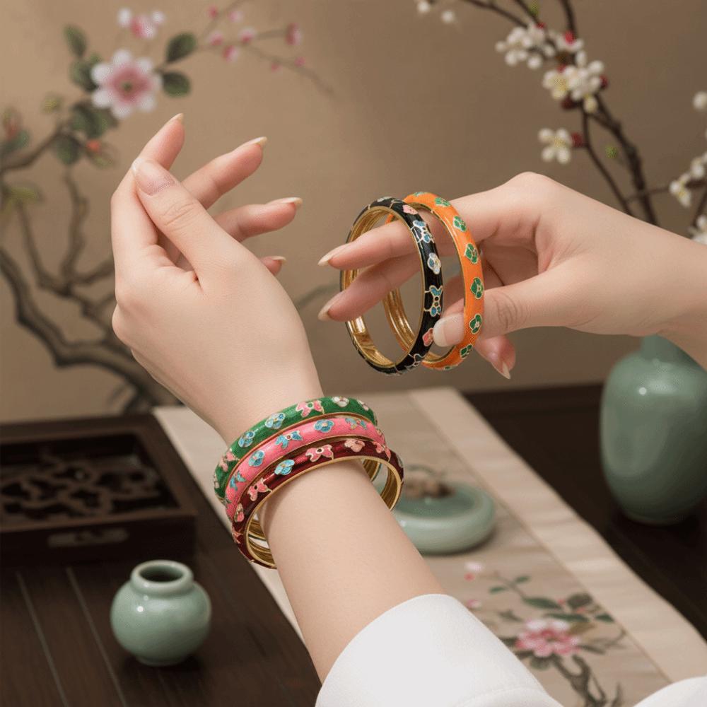 Chinesischer Stil Vintage Cloisonné Armreif Traditionelles Damen-Handarmband Glasierter Armreif Mädchen
