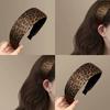 Fascia wide-brimmed in camoscio con stampa leopardata retrò per donna, nuovo stile autunno-inverno, capelli di lusso leggero, fascia per il viso alto a teschio