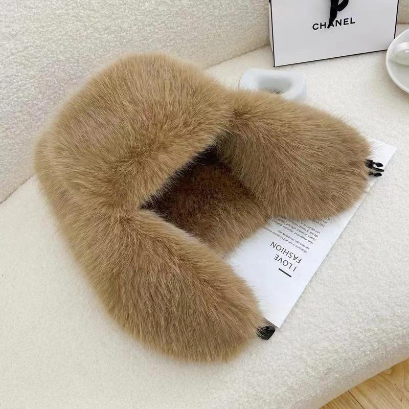 

Full-haired thickened warm windproof hat imitation fur fox hair snow hat ear protection hat winter кавовий