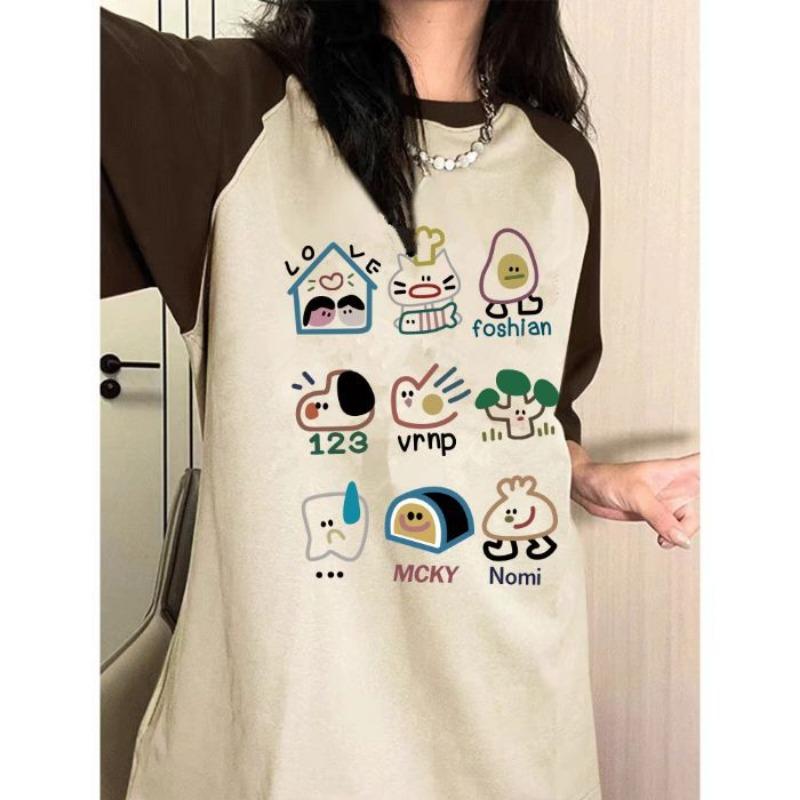 Camiseta de Algodão Puro com Ombro Raglã e Manga Curta Feminina Verão Tamanho Grande Divertida e Moderna Estampada Contrastante Casual