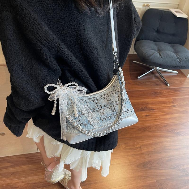 Fashionable Versatile Crossbody Bag with Shoulder Strap, Soft Texture, Suitable for Daily Commuting, Adjustable Strap Design