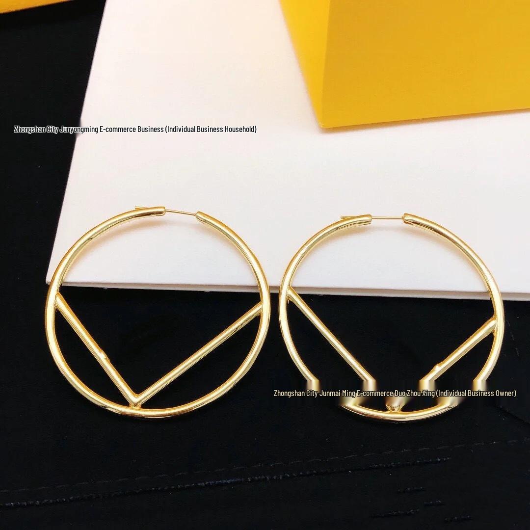 

Fenjia Gold Glossy 4cm Round Hollow F Stud Earrings for Women - Minimalist High-End Design