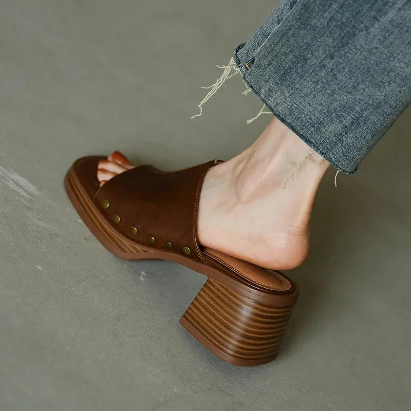 Ciabatte da Spiaggia Donna Estate Suola Spessa Antiscivolo Ciabatte Retrò Donna Tacco Alto Scarpe Comode Zapatillas Mujer 2025