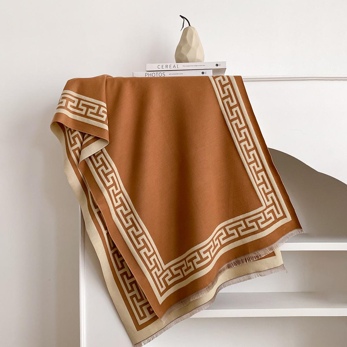 

Утолщенный j геометрический шарф имитация кашемира женский шарф теплый сочетание цветов полосатая бахрома для подруг 185x65cm хаки