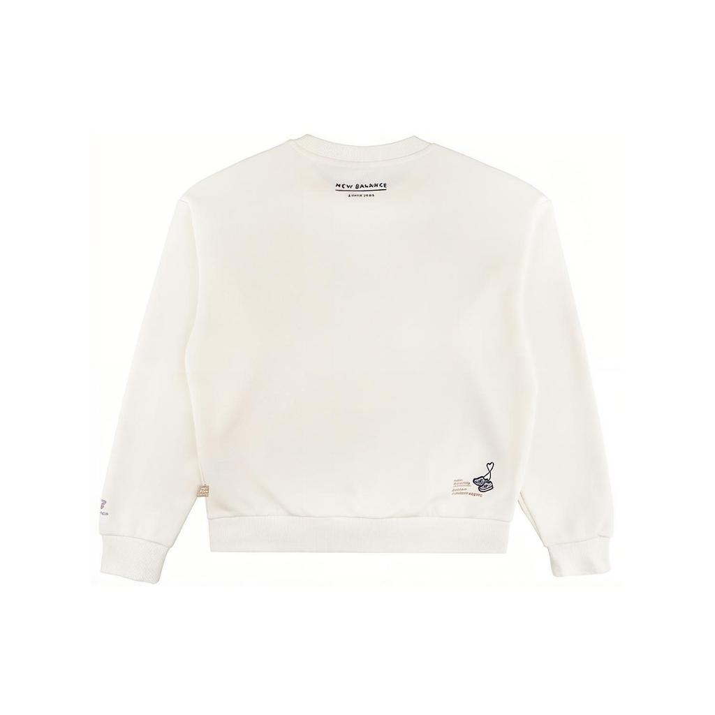 New Balance Sweatshirts Women's White Crew Neck Moderate Regular NCA47012-IV