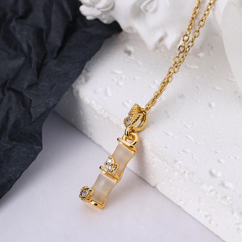 Fashionable Heart Titanium Steel Necklace: Women's Clavicle Chain, Hip Hop Style, Niche Design.