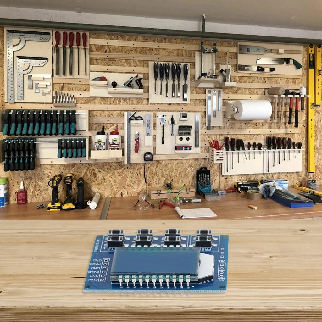 Adjustable Pulse Generator for Controlling Related Circuits LCD Display